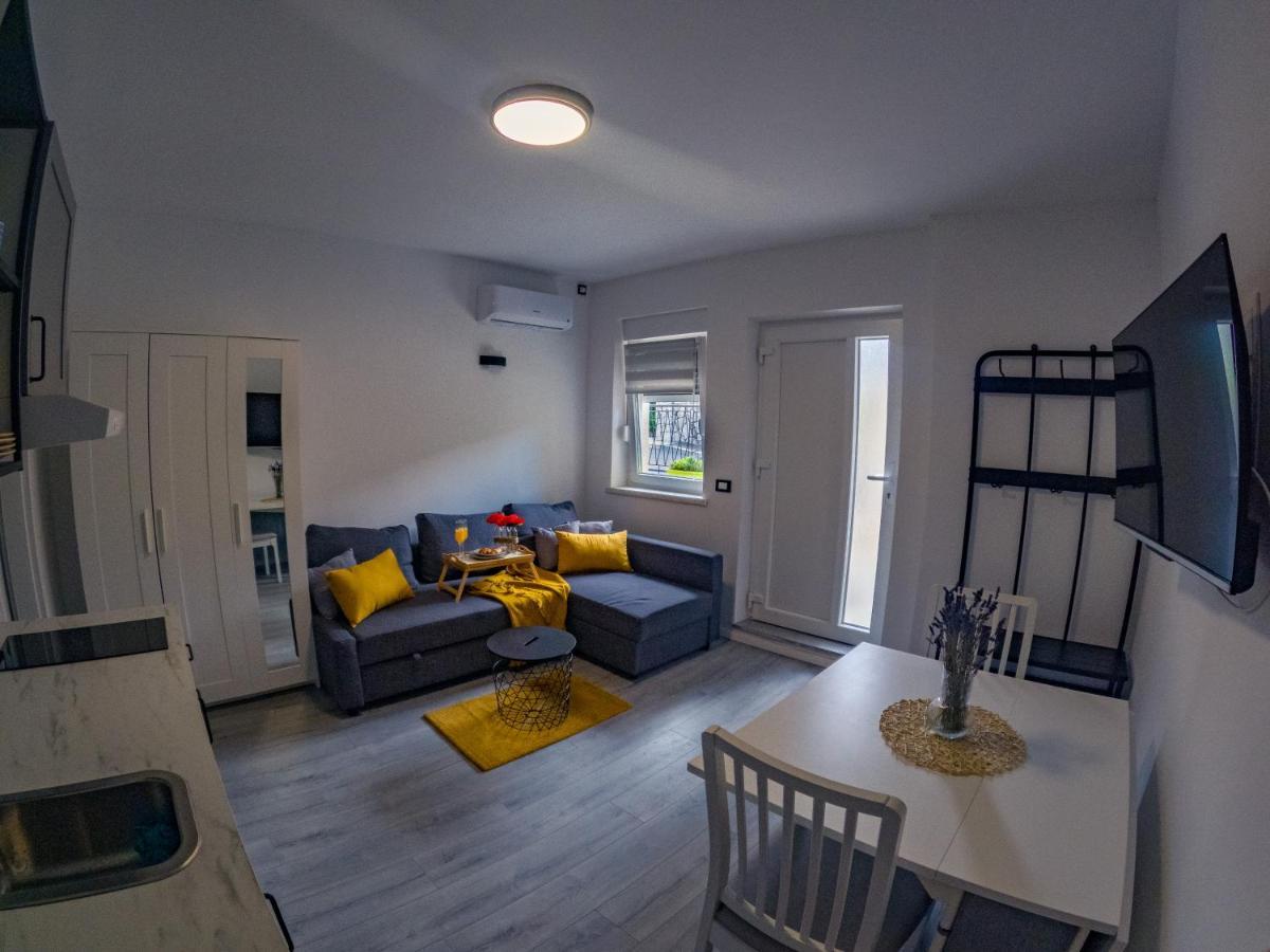 Deluxe Apartment And Studio "Nona Fa" 리예카 외부 사진